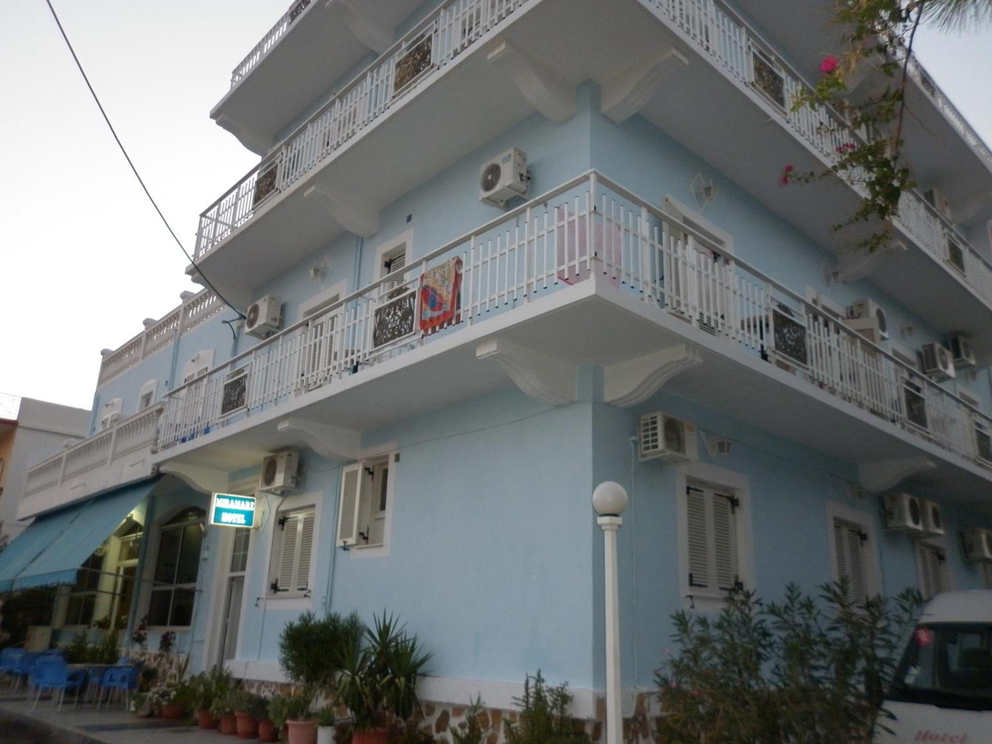 Miramare Hotel Lakí Kültér fotó