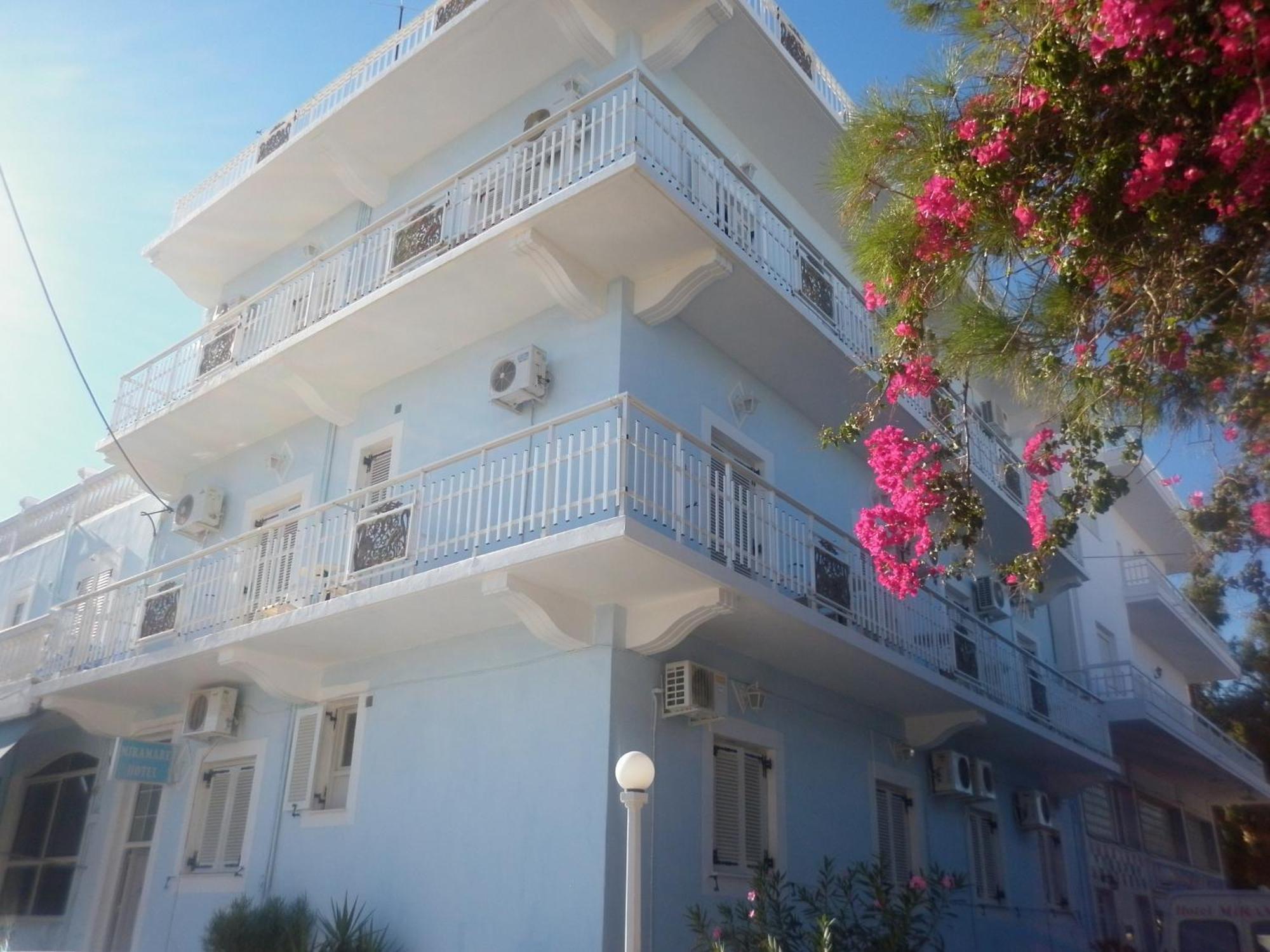 Miramare Hotel Lakí Kültér fotó